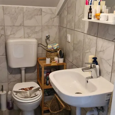 Dina Romms Apartment *